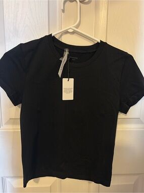 NWT Aritzia Seamless Tee